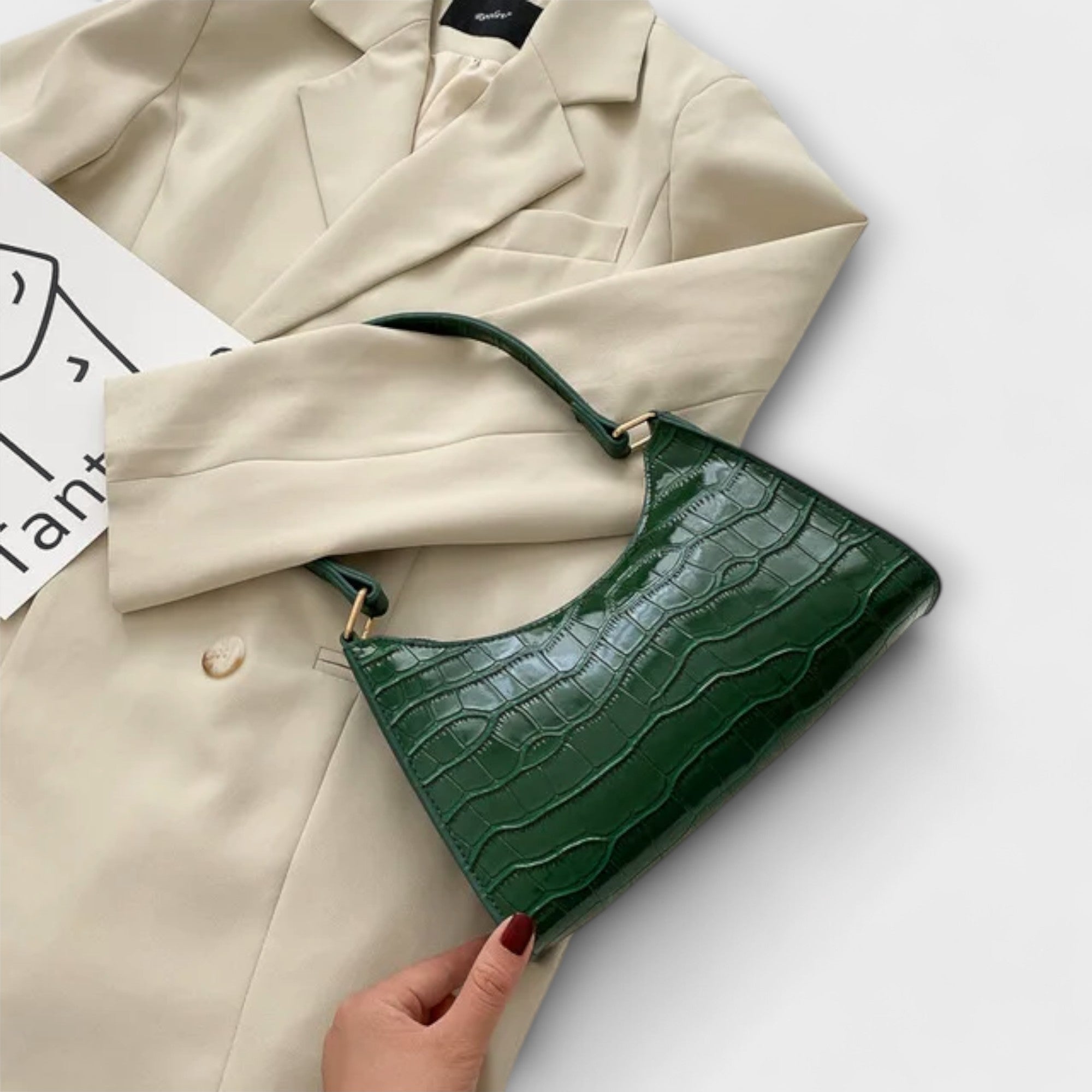 Aurellia. - Shiny Leather Bag