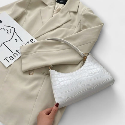 Aurellia. - Shiny Leather Bag